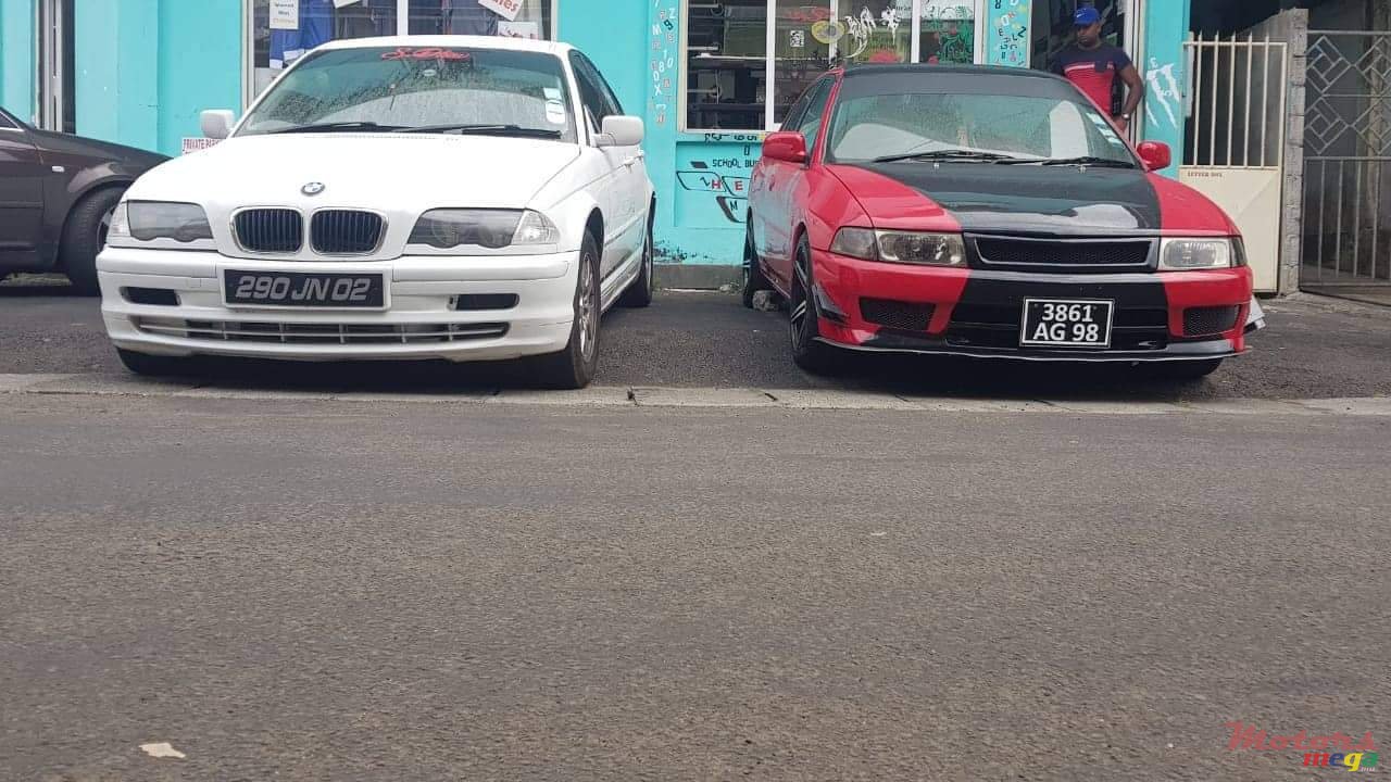 2002' BMW 320 E46 photo #2