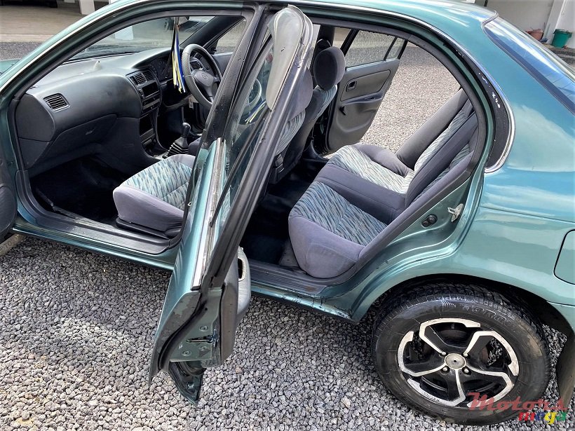 1996' Toyota Corolla EE100 Manual photo #4