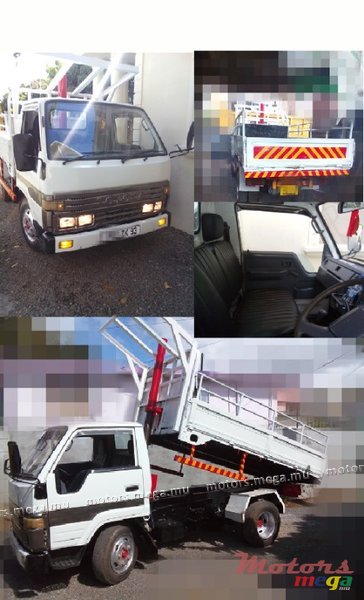 1993' Toyota photo #1