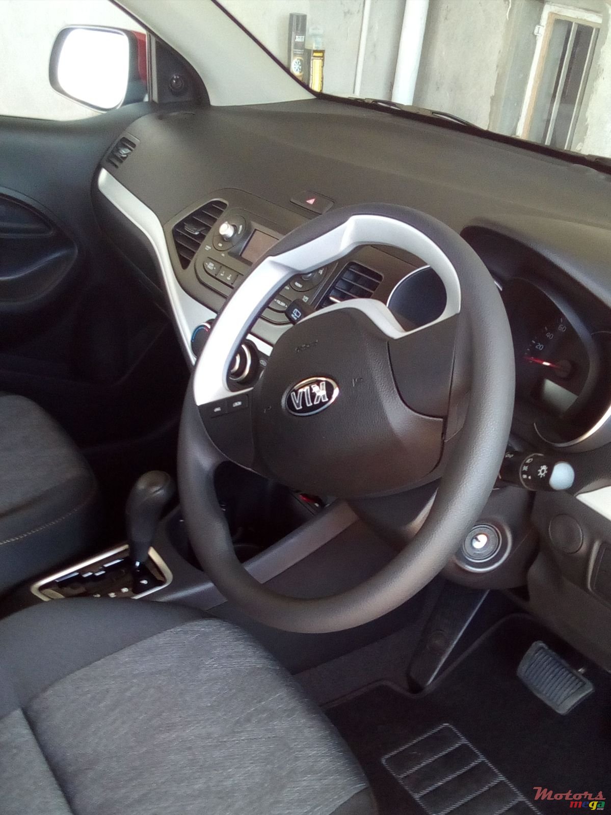 2017' Kia Picanto photo #4