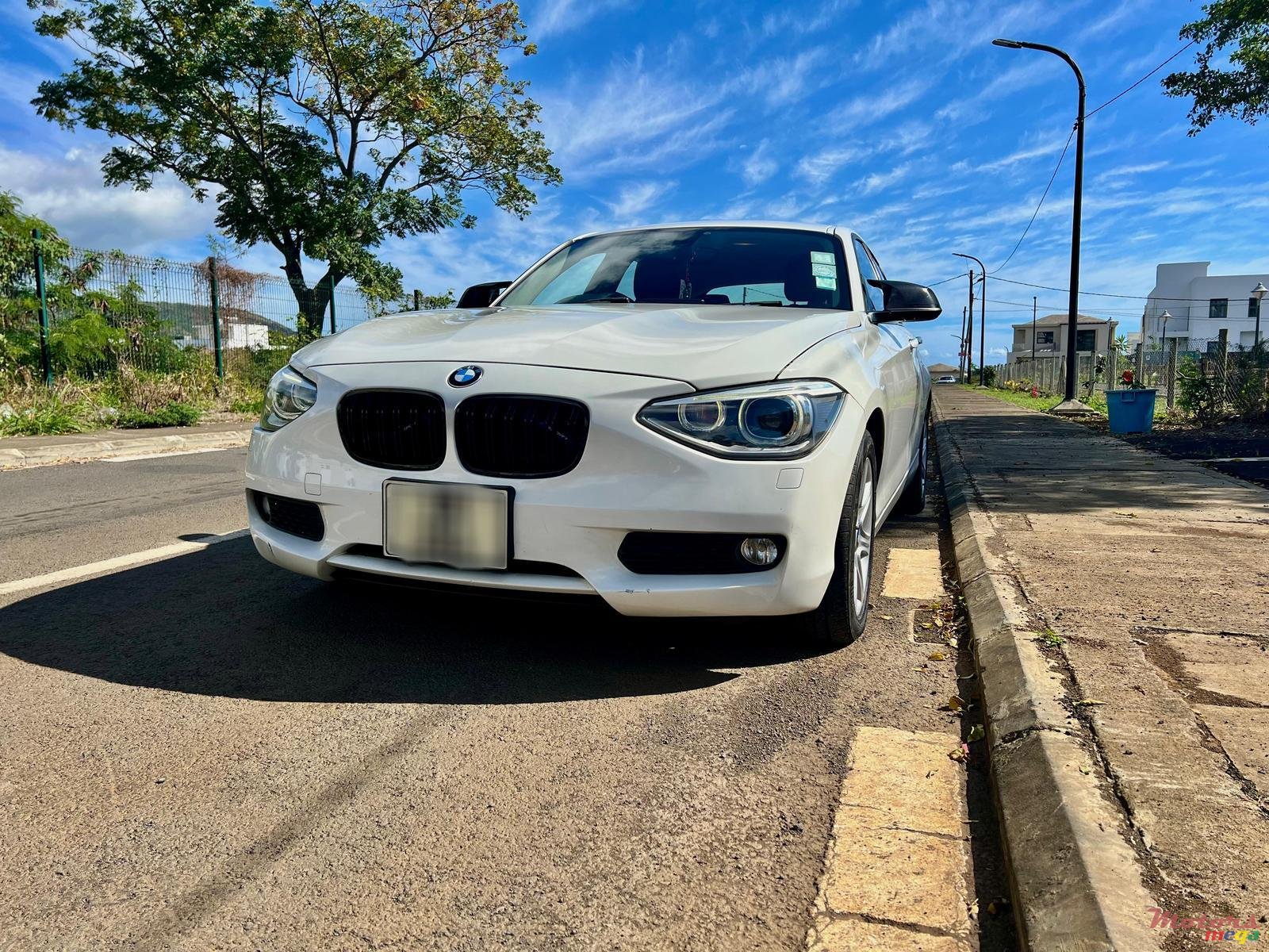 2015' BMW 116 photo #2