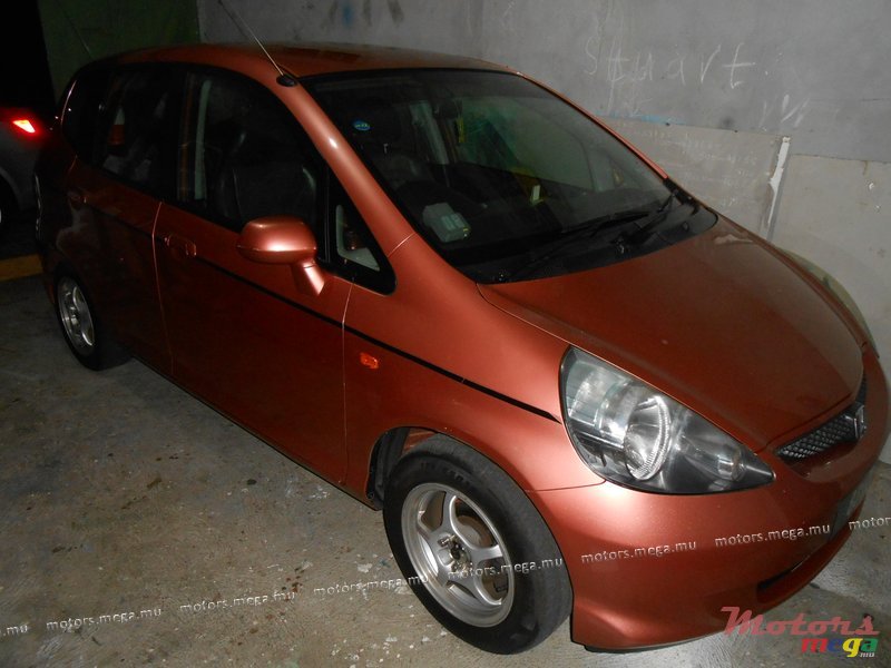 2005' Honda FIT photo #1