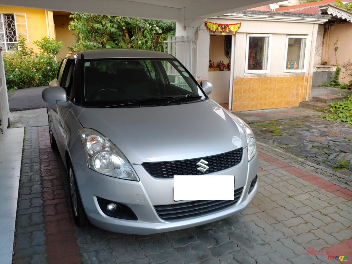 2012' Suzuki Swift photo #1