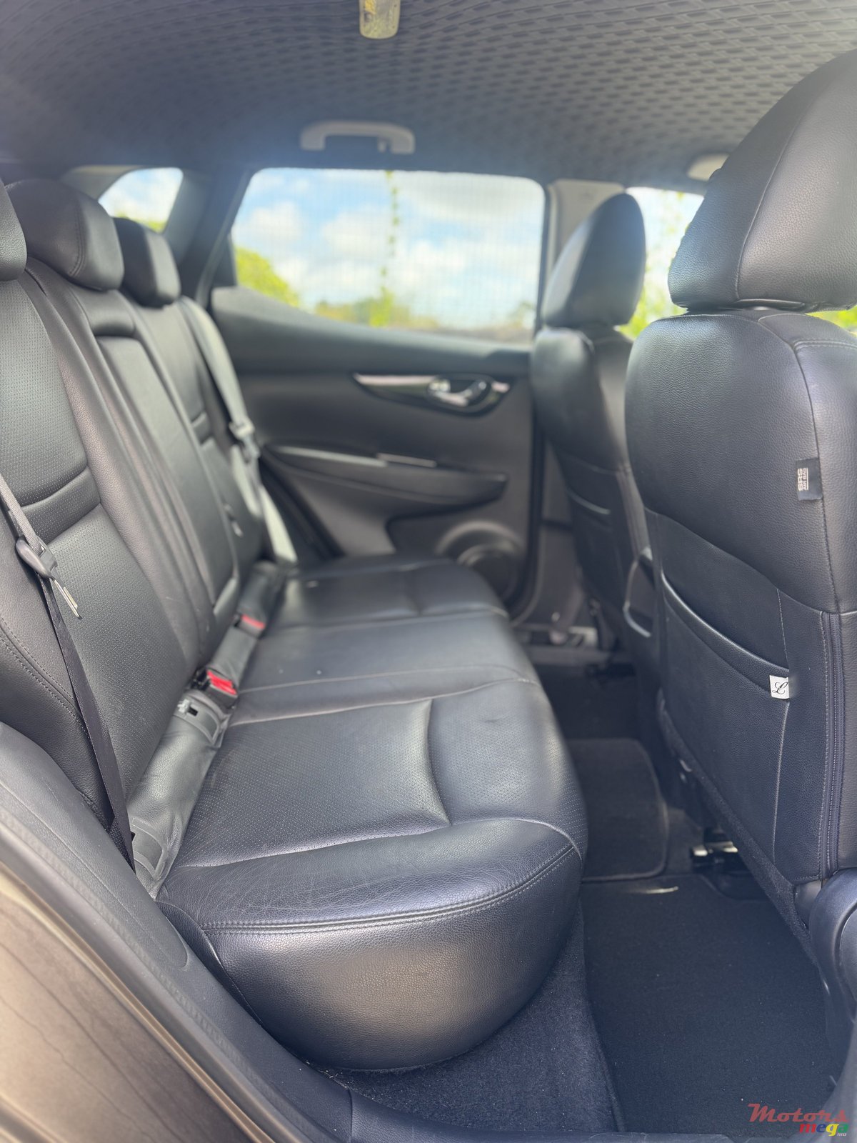 2015' Nissan Qashqai 1.2 Turbo photo #6
