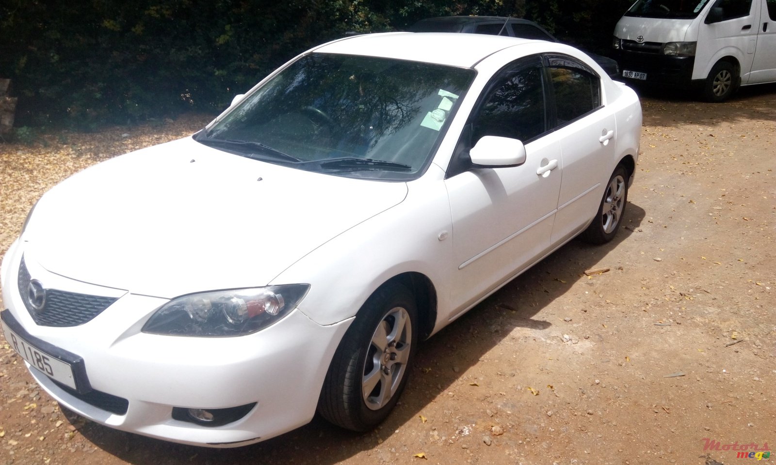 2005' Mazda 3 photo #1