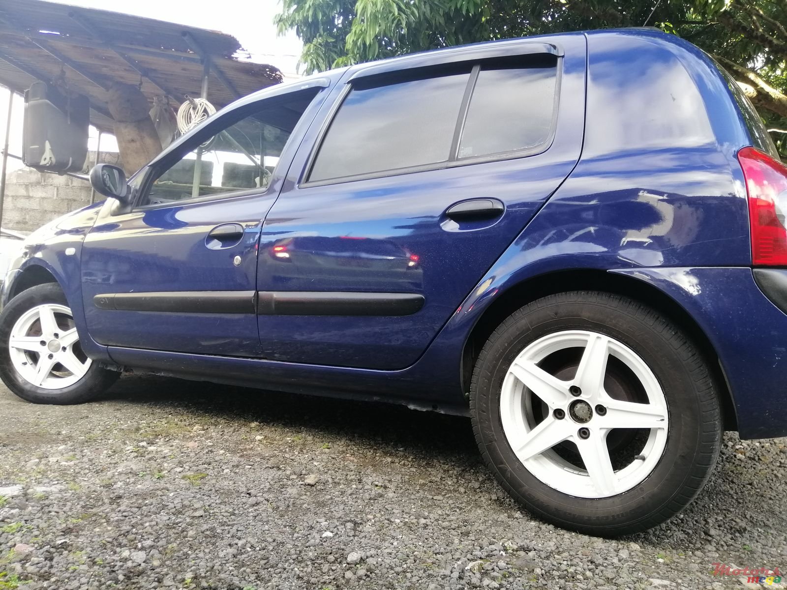 2004' Renault Clio photo #3