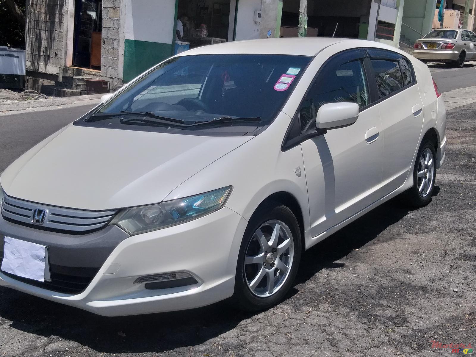 2011' Honda Insight photo #1