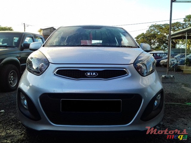 2012' Kia Picanto photo #2