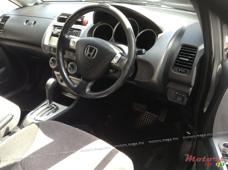 2009' Honda City photo #4
