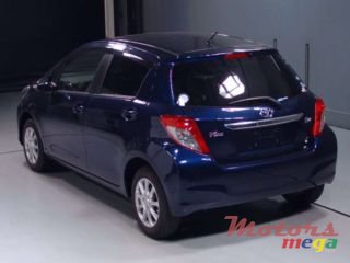 2013' Toyota Vitz photo #2