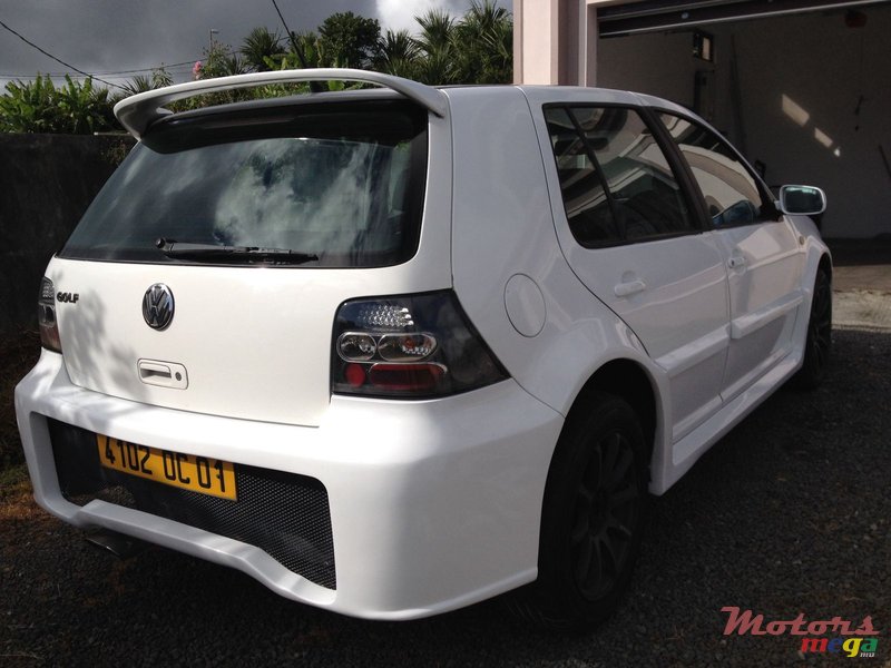 2001' Volkswagen Golf IV photo #4