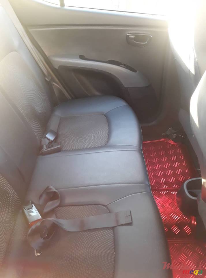 2014' Hyundai i10 photo #2