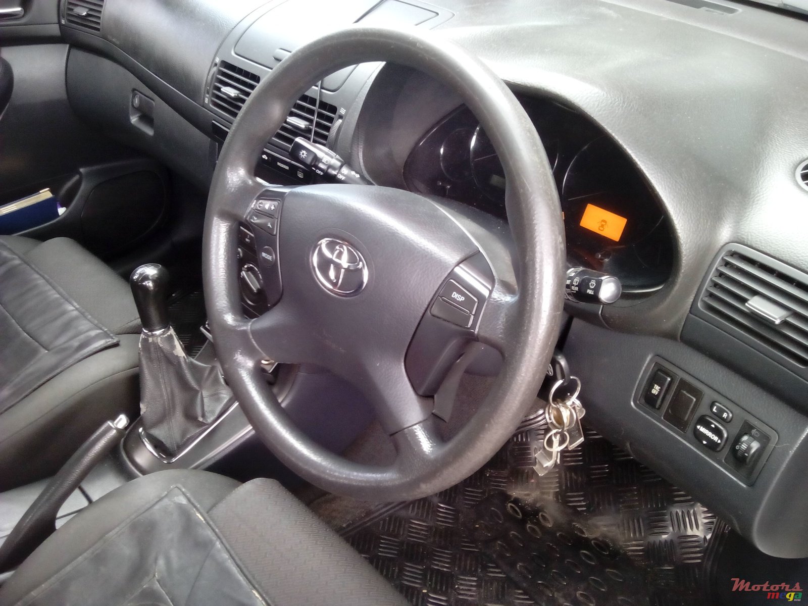 2007' Toyota Avensis photo #3