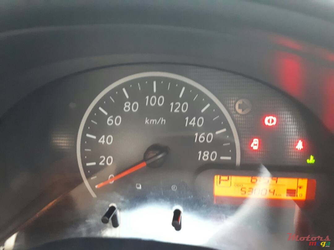 2013' Nissan March photo #3