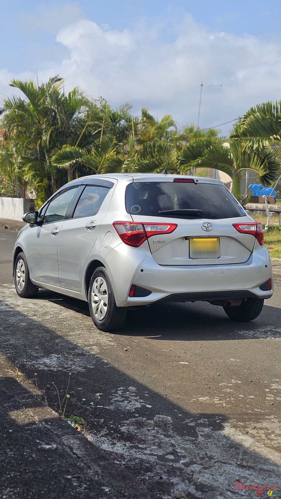 2018' Toyota Vitz photo #7