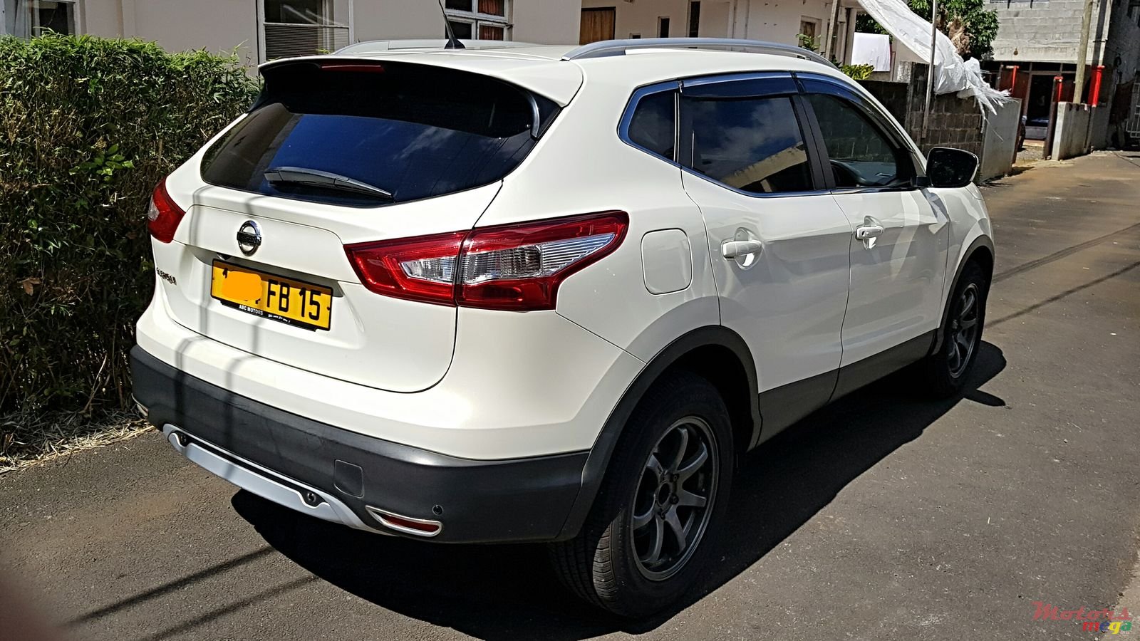 2015' Nissan Qashqai Automatic photo #4