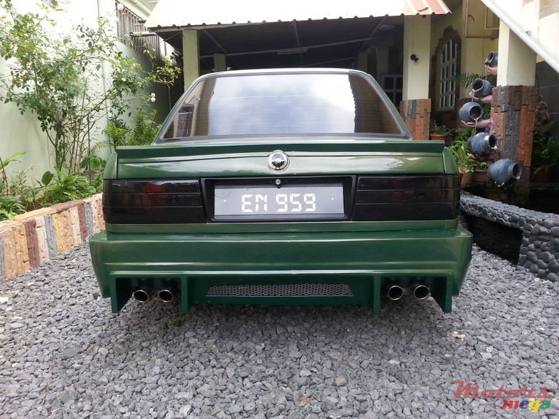 1991' BMW 316 modified photo #4