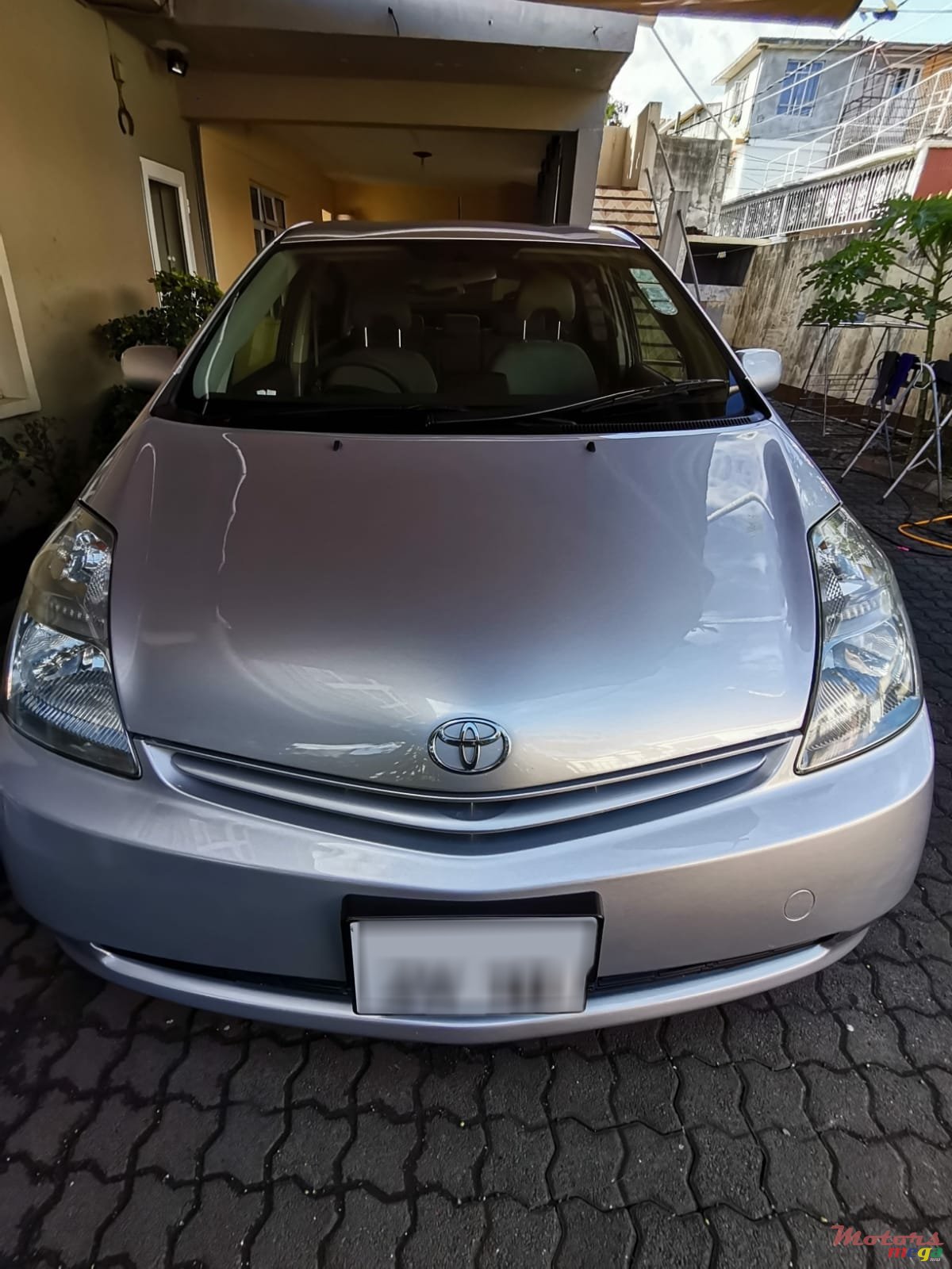 2010' Toyota Prius photo #1