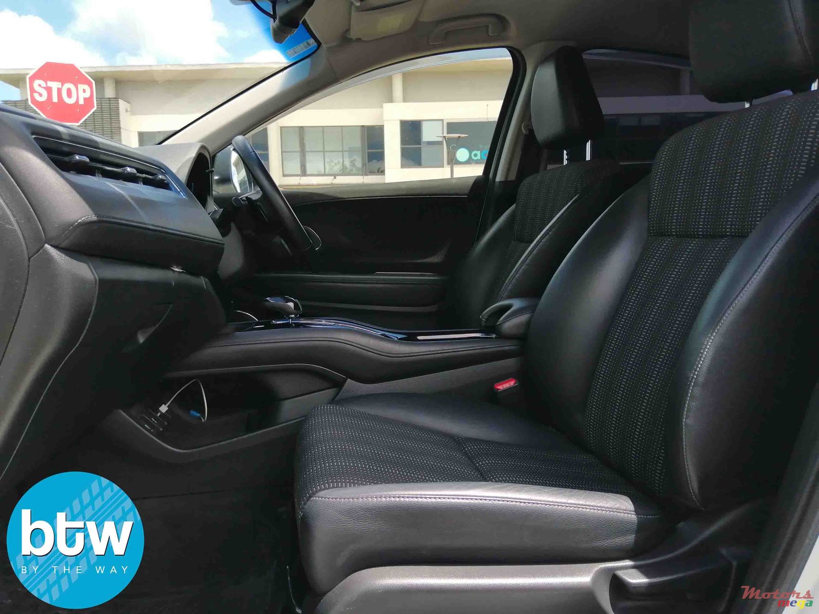 2014' Honda CR-X photo #5