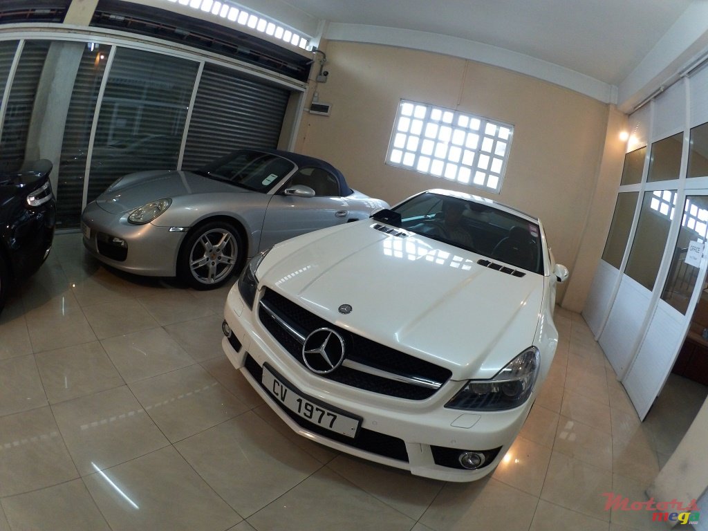 2009' Mercedes-Benz SL 63 AMG Limited Edition photo #1
