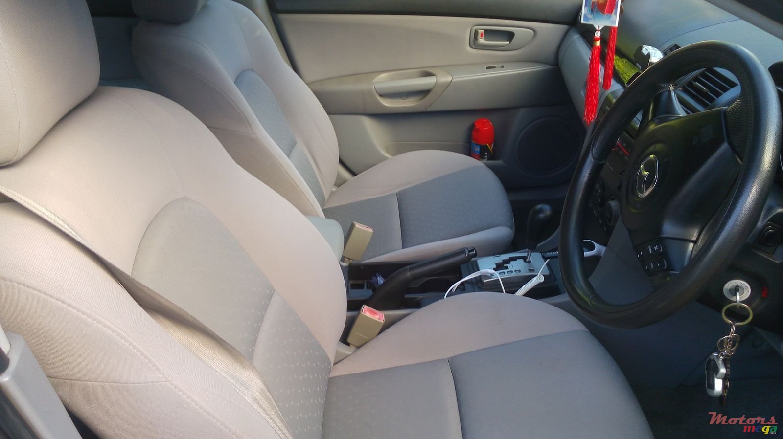 2005' Mazda Mazda3 photo #5