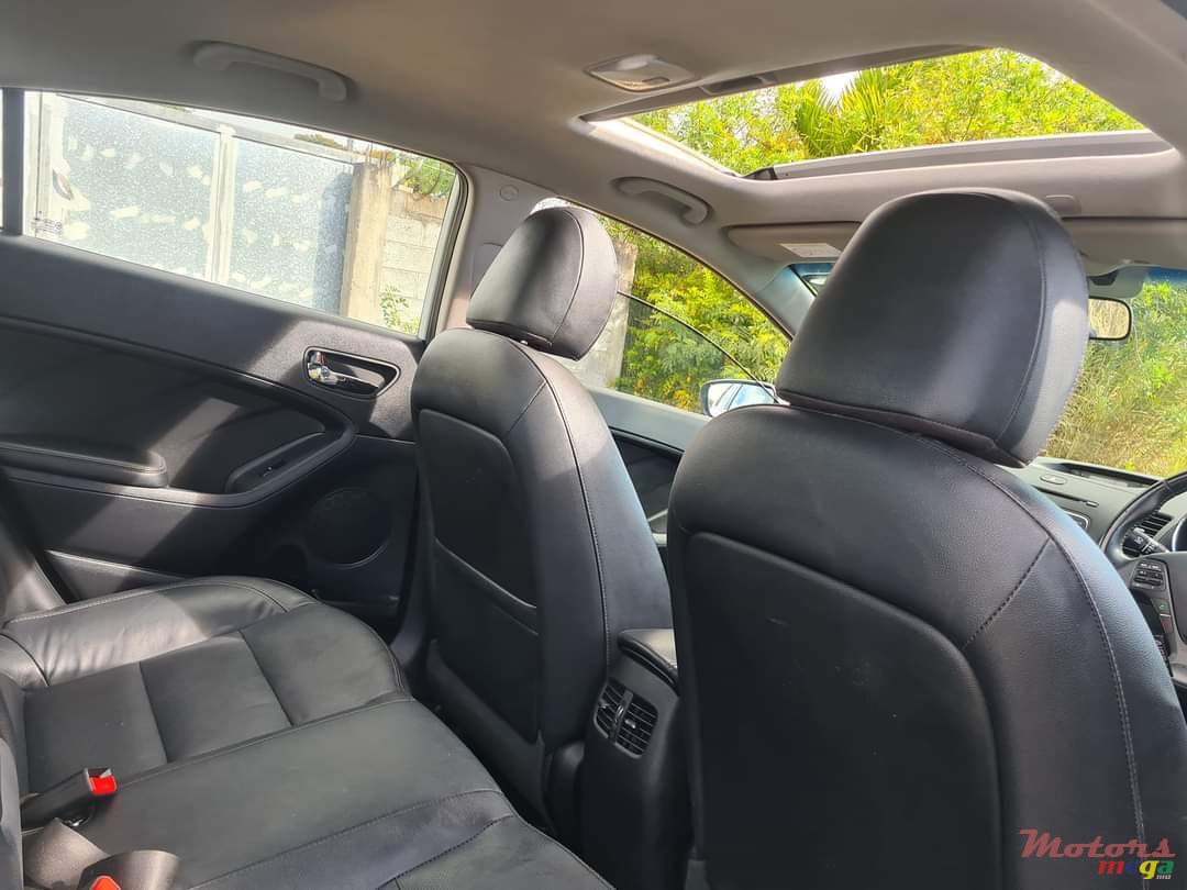 2015' Kia Cerato photo #6