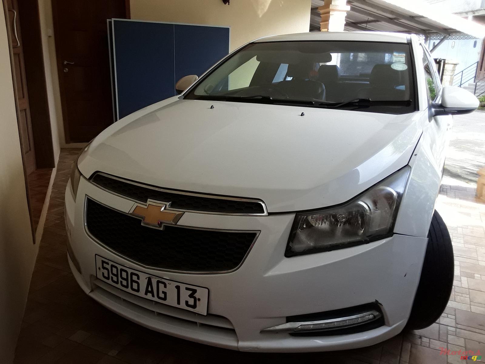 2013' Chevrolet Cruze photo #3