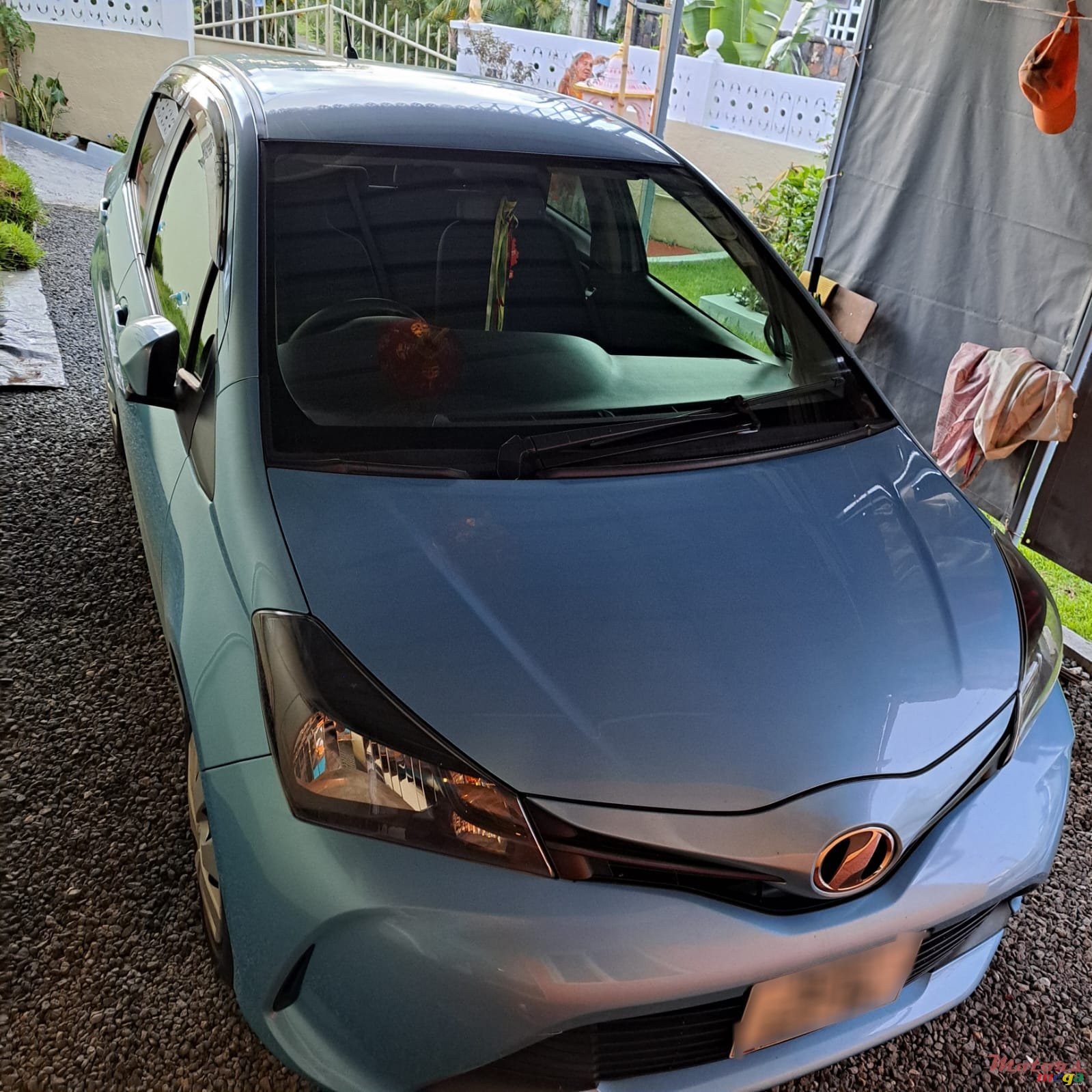 2015' Toyota Vitz None photo #1