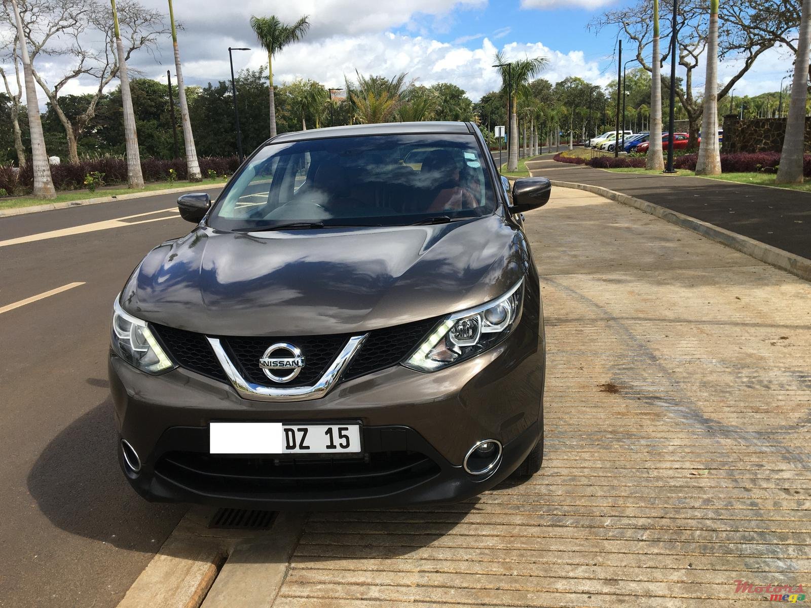 2015' Nissan Qashqai 1.2Turbo photo #6