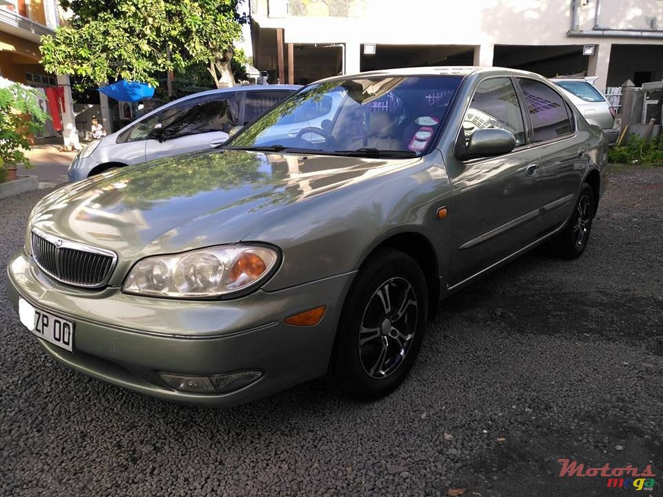 2000' Nissan Cefiro photo #2