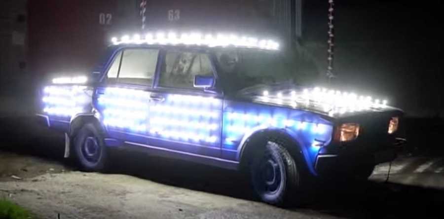 Russians Cover Car In 300 LED Lightbulbs, Go Driving At Night