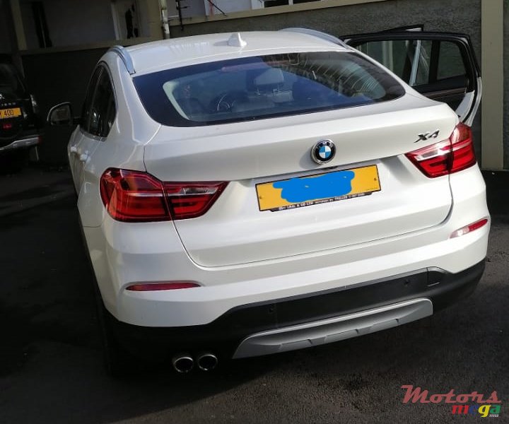 2017' BMW X4 photo #2