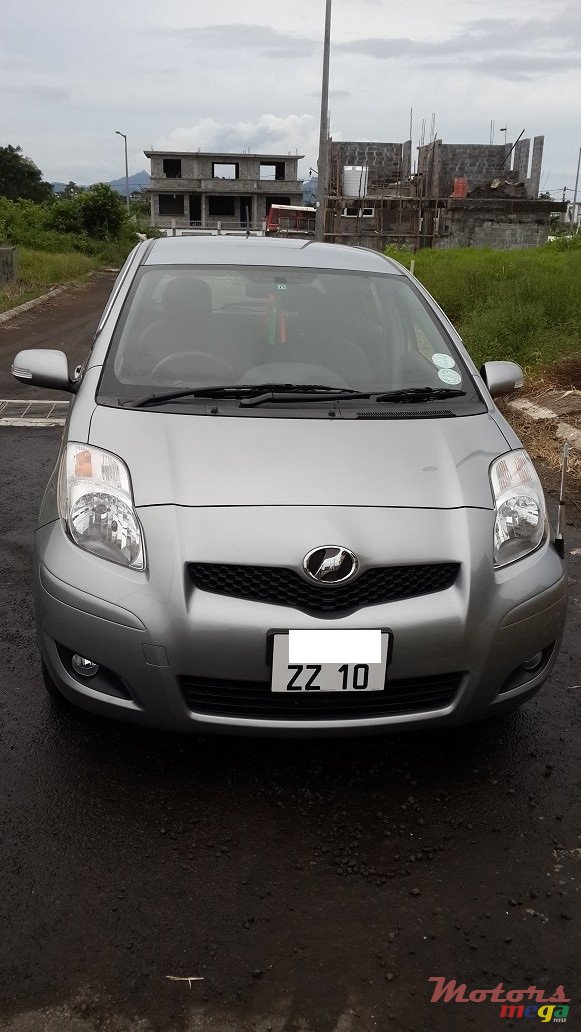 2010' Toyota Vitz photo #1