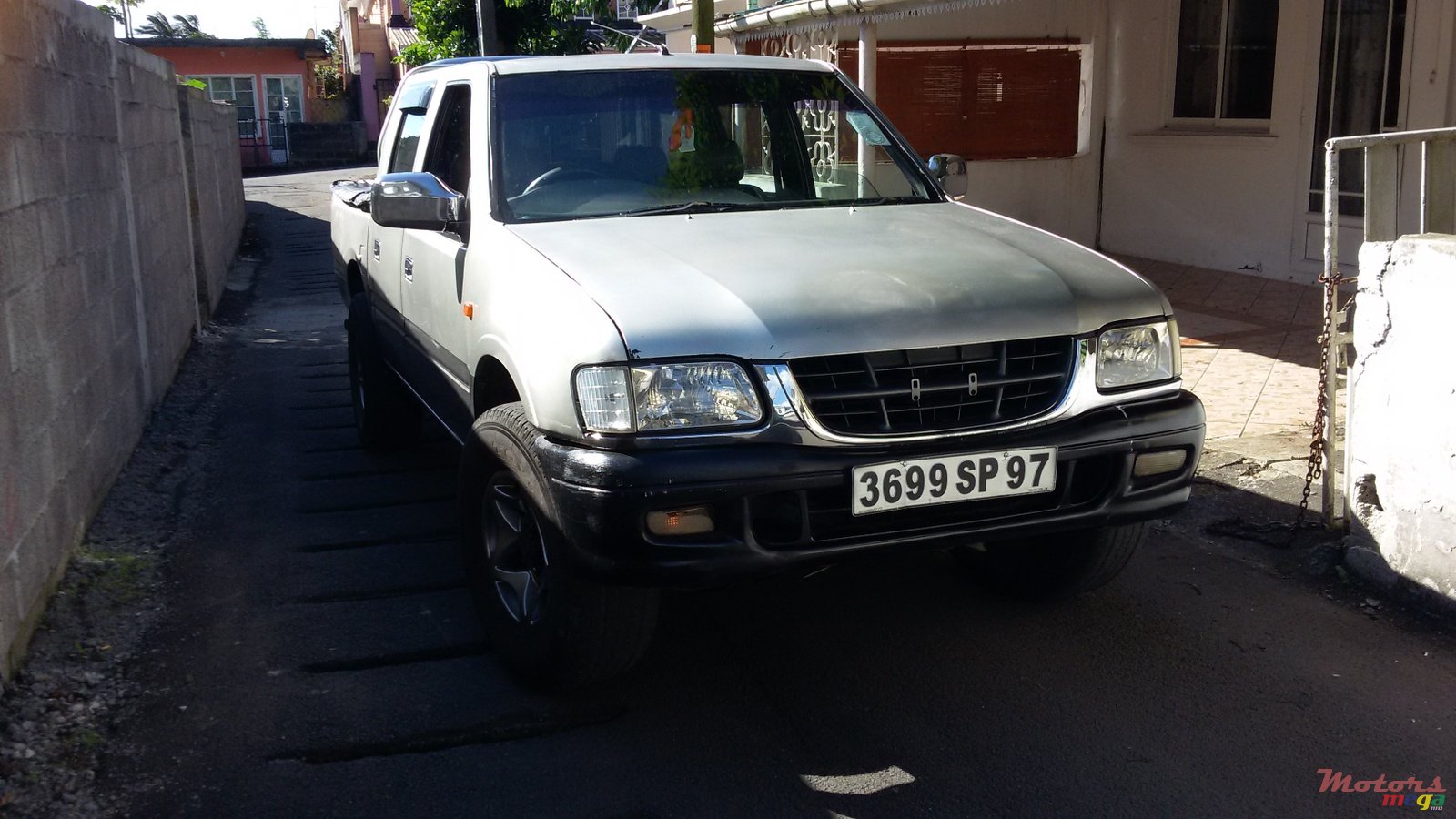 1997' Isuzu photo #1