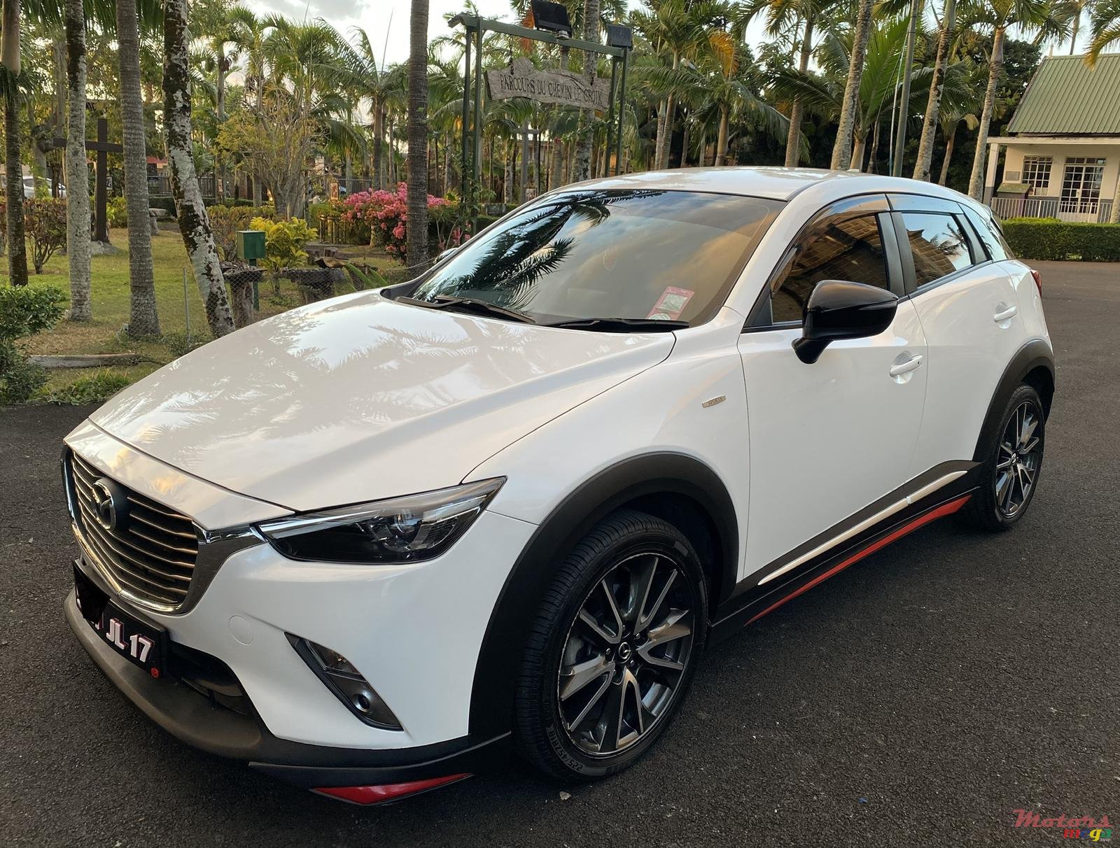 2017' Mazda CX-3 photo #2