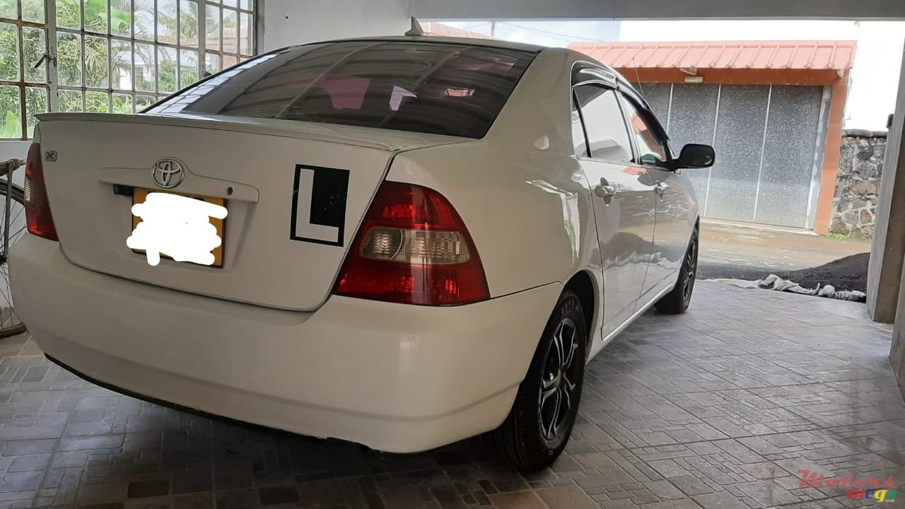 2000' Toyota Corolla photo #2