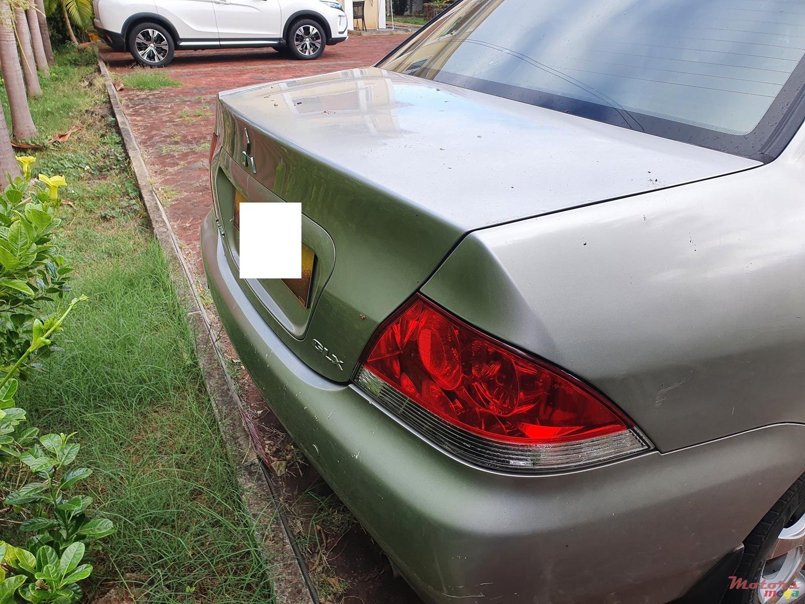 2005' Mitsubishi Lancer photo #4