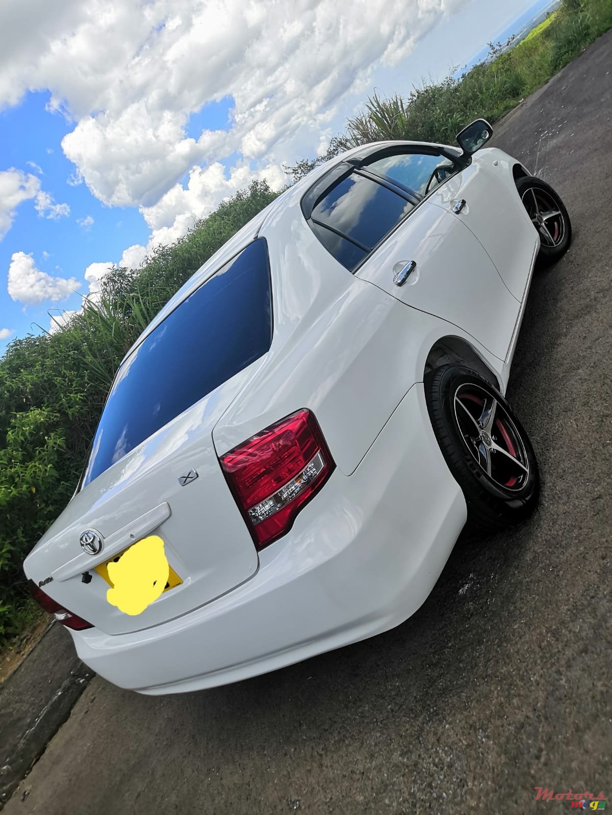 2010' Toyota Axio photo #2