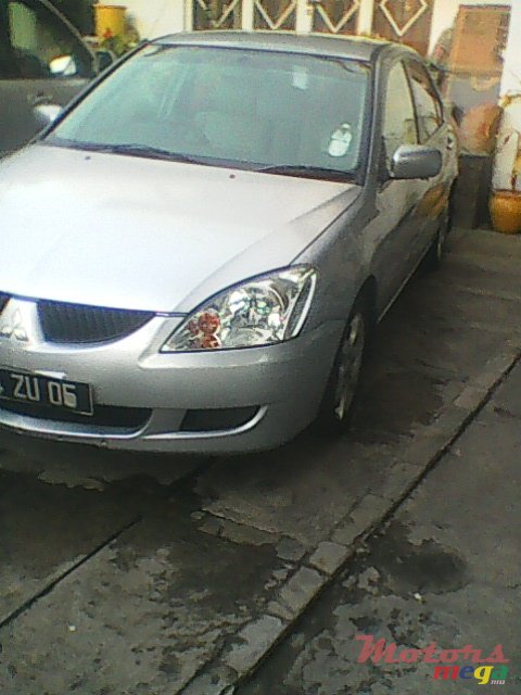 2005' Mitsubishi Lancer photo #1