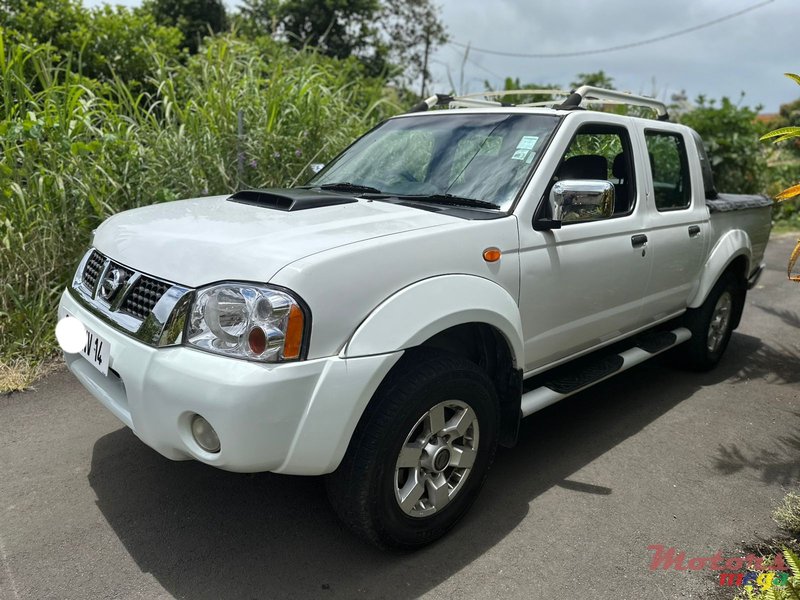 2014' Nissan Hardbody NP300 photo #3