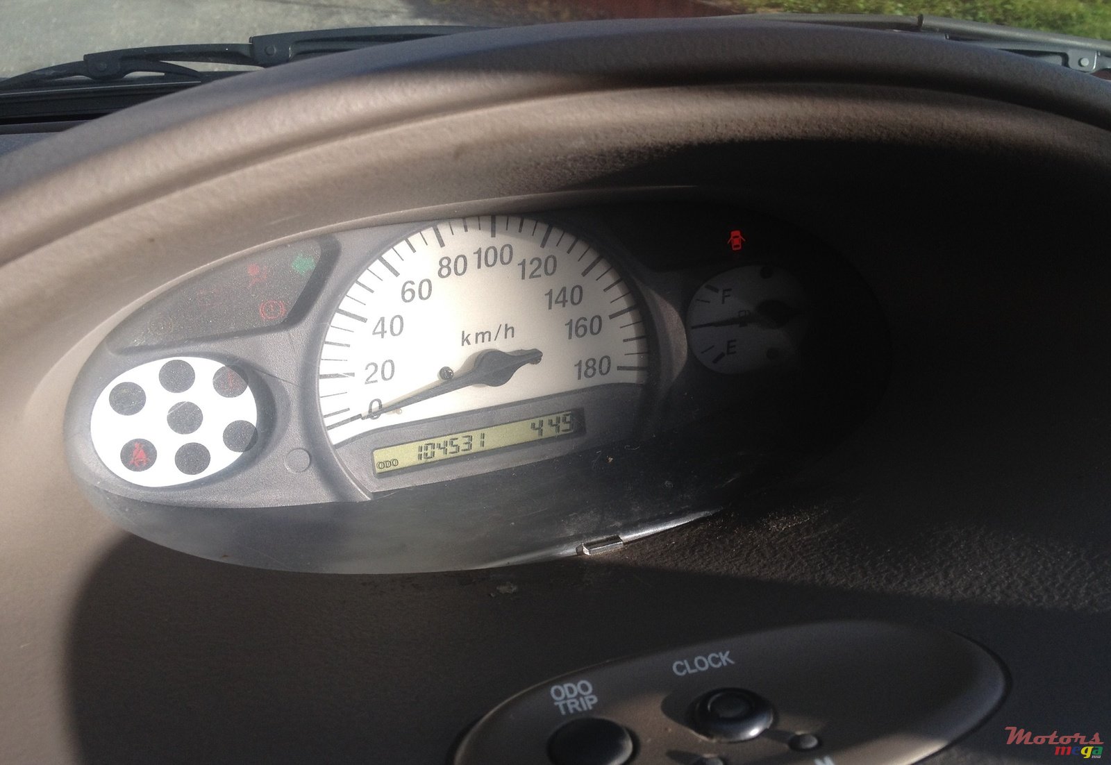 2002' Toyota Platz photo #4