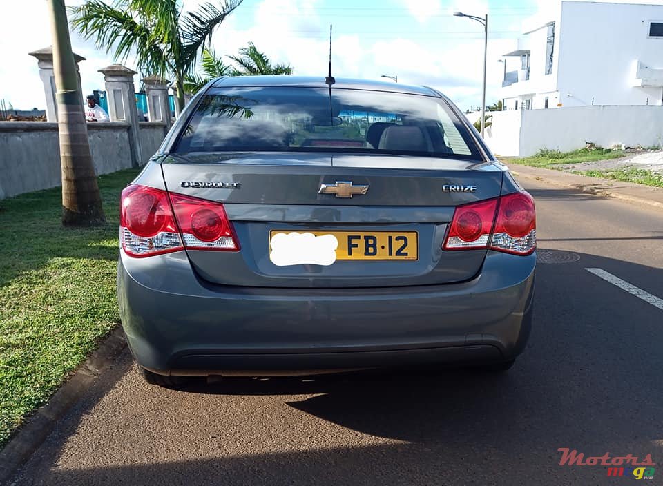 2012' Chevrolet Cruze MANUAL photo #4