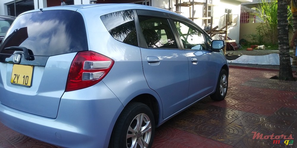 2010' Honda Fit 1.3 photo #4
