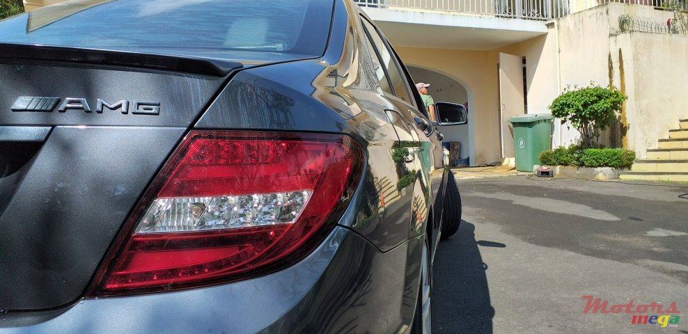 2009' Mercedes-Benz C-Class C180 Finition AMG photo #5