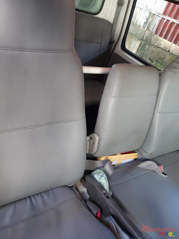 2007' Toyota photo #4