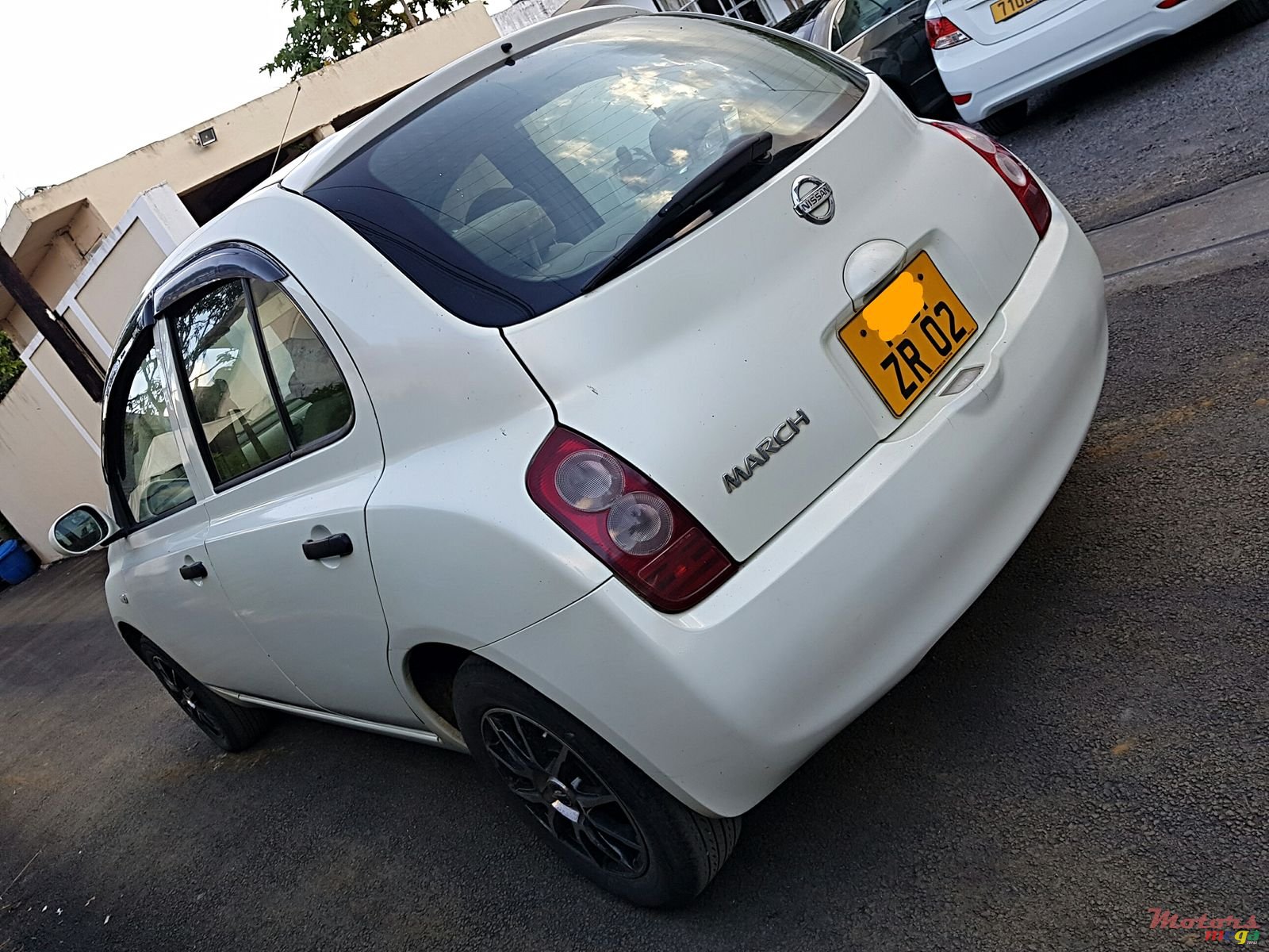 2002' Nissan March Automatic photo #4