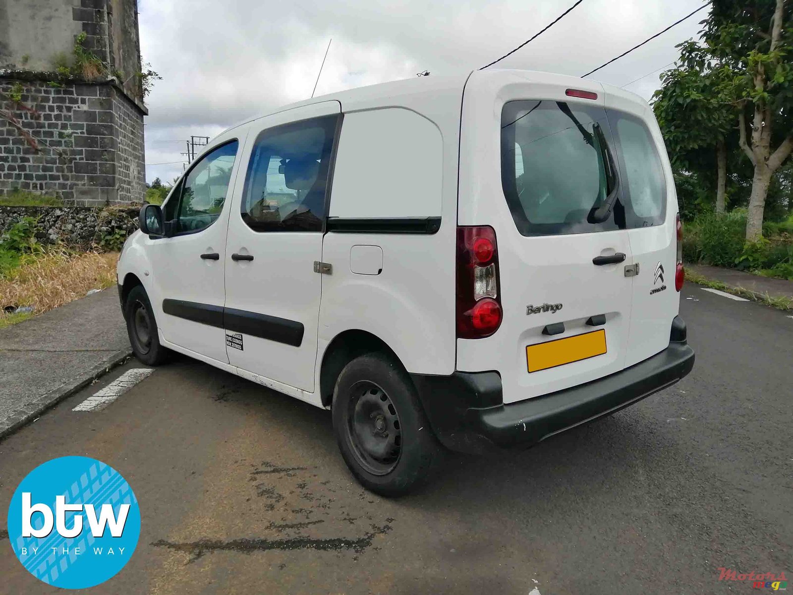 2014' Citroen Berlingo photo #3