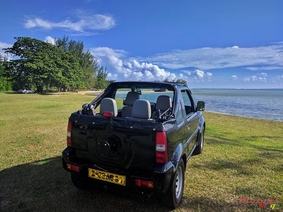 2003' Suzuki Jimny 1.3L photo #6