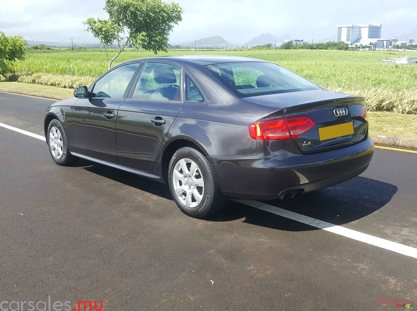 2011' Audi A4 1.8T photo #3