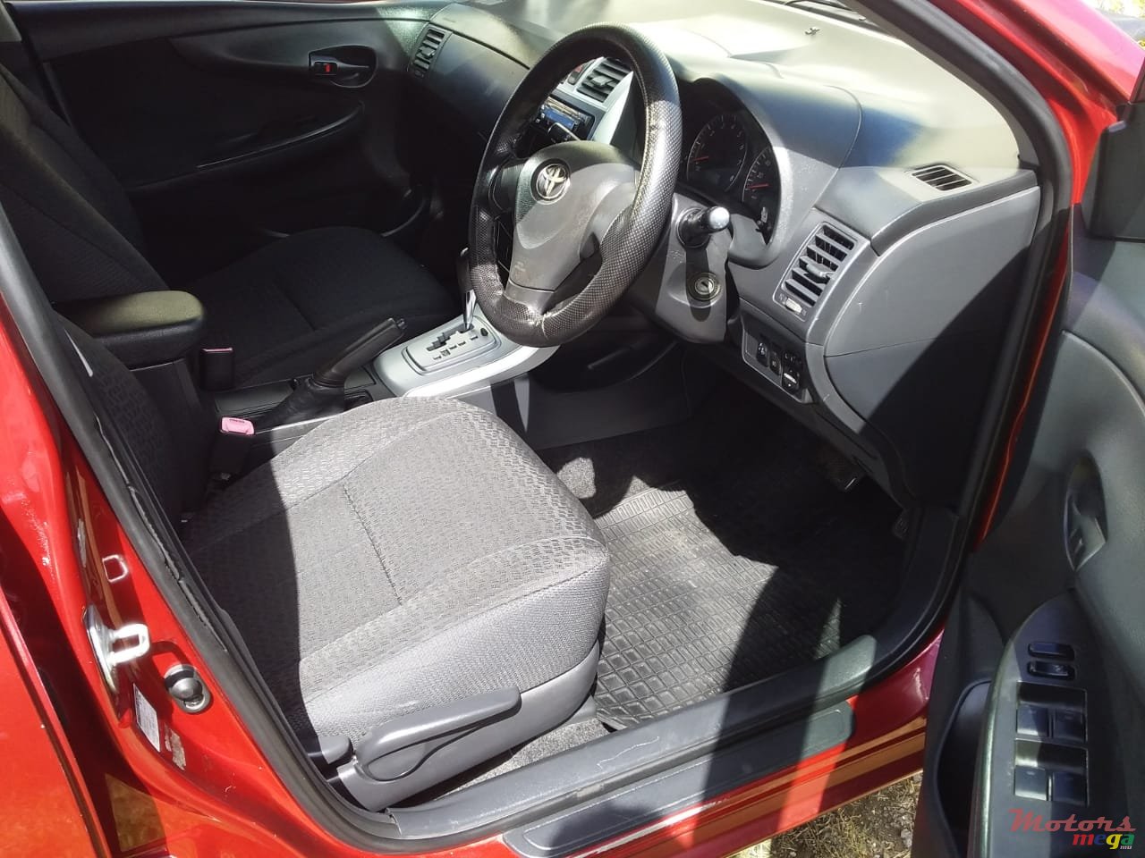 2009' Toyota Fielder photo #2